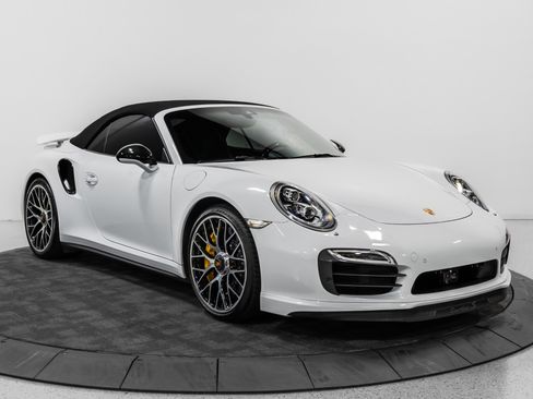 Used 2015 Porsche 911 Turbo S w/ High-end Infotainment Package image 21