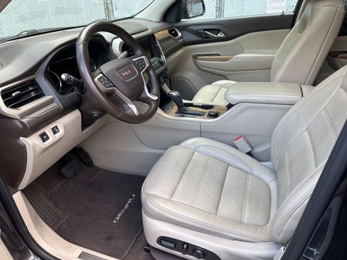 Used 2017 GMC Acadia Denali w/ Technology Package image 23