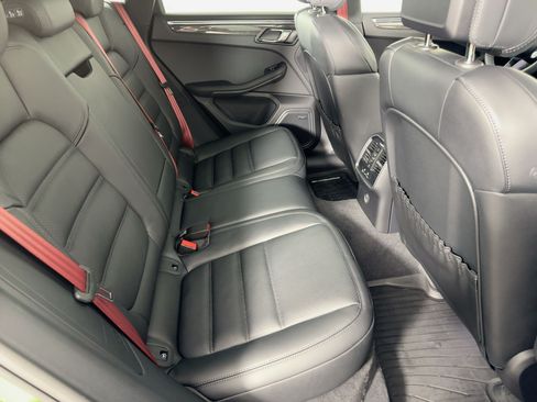 Certified 2026 Porsche Macan GTS AWD/4WD image 29