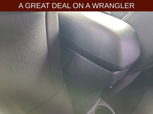 Used 2013 Jeep Wrangler Rubicon w/ PWR Convenience Group image 21