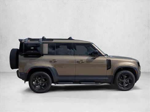 Used 2020 Land Rover Defender 110 S AWD/4WD image 4