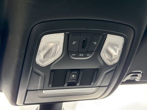 Used 2020 RAM 1500 Big Horn AWD/4WD image 25