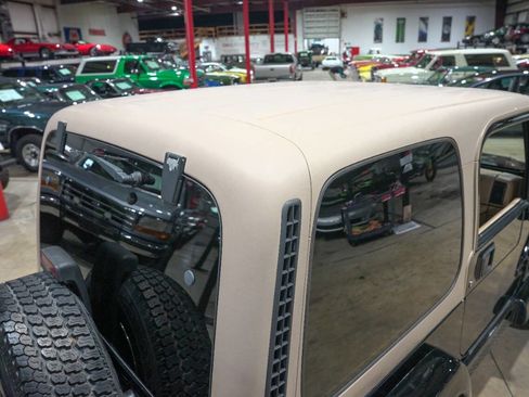 Used 2002 Jeep Wrangler Sahara AWD/4WD image 36
