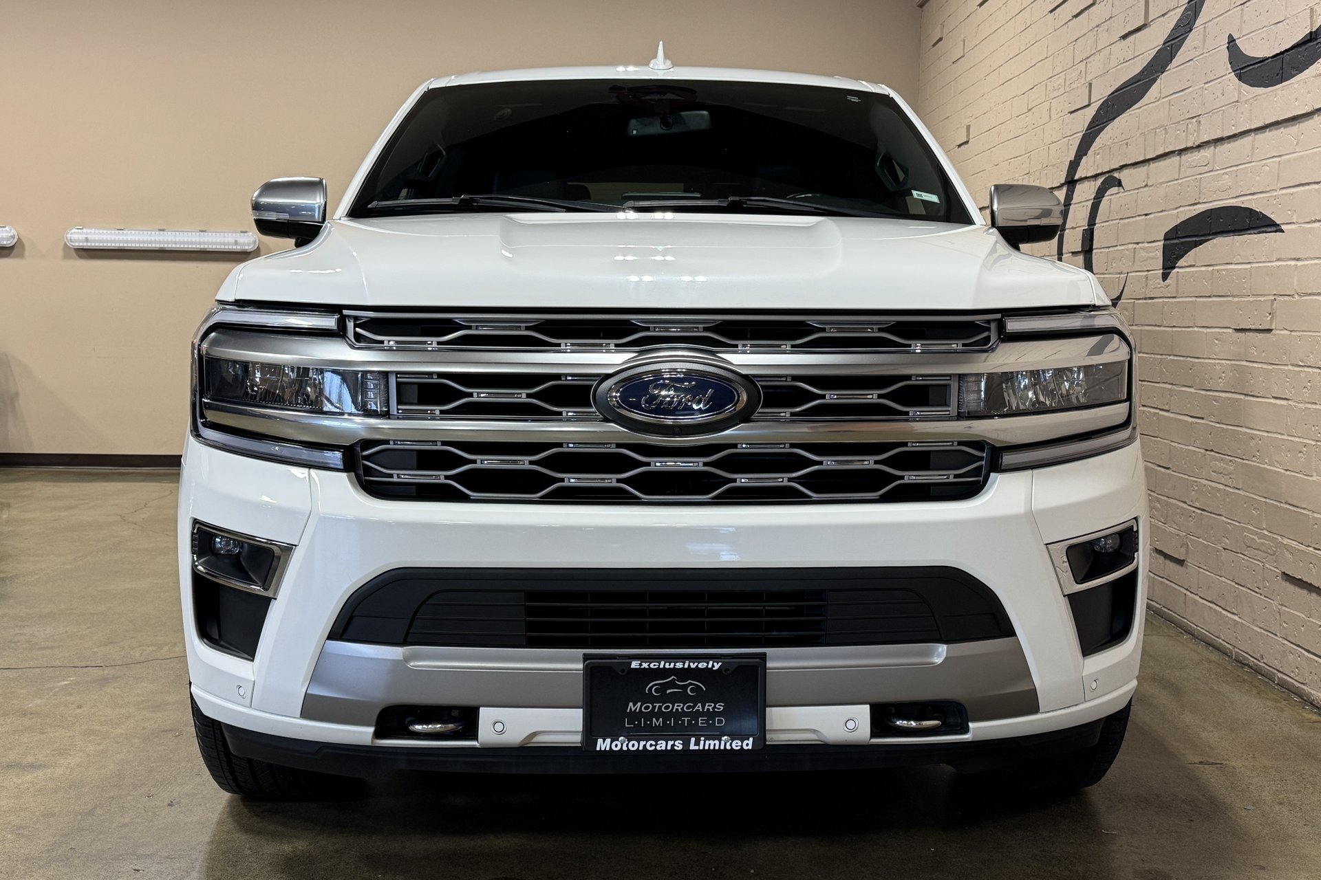Used 2022 Ford Expedition Platinum AWD/4WD image 9