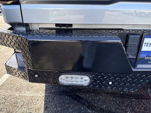 Used 2024 GMC Sierra 2500 Denali image 8