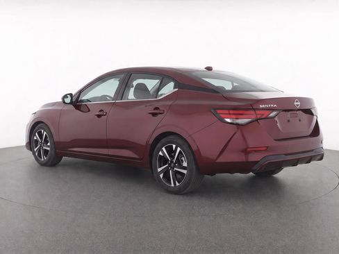 Used 2025 Nissan Sentra SV FWD image 3