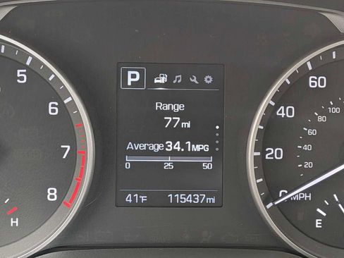 Used 2018 Hyundai Elantra SEL FWD image 23