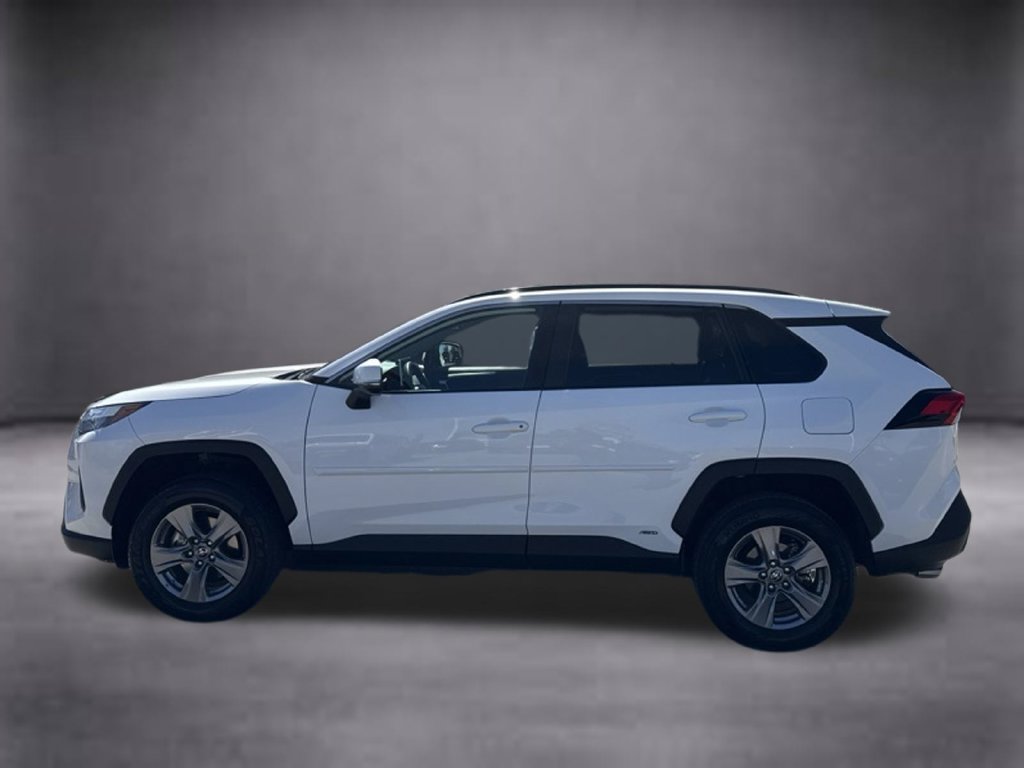 Used 2023 Toyota RAV4 LE AWD/4WD image 10