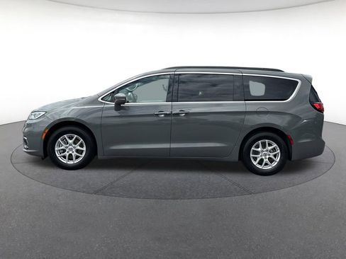 Certified 2022 Chrysler Pacifica Touring-L FWD image 2
