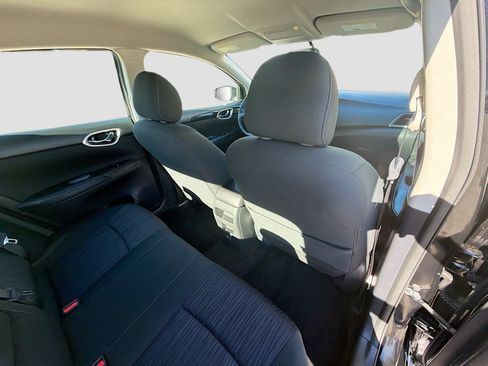 Used 2019 Nissan Sentra SV image 28