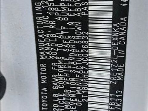 Used 2018 Toyota Corolla LE FWD image 16