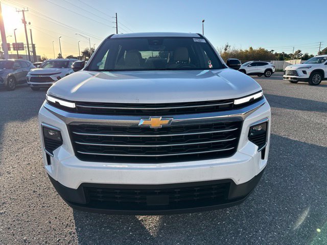 Certified 2026 Chevrolet Traverse LT w/ Driver Confidence Package FWD image 8