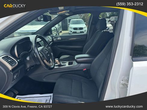 Used 2016 Jeep Grand Cherokee Laredo 75th Anniversary image 9