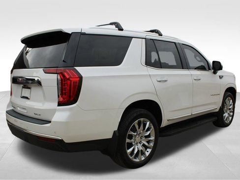 Used 2022 GMC Yukon SLT w/ SLT Premium Package AWD/4WD image 17