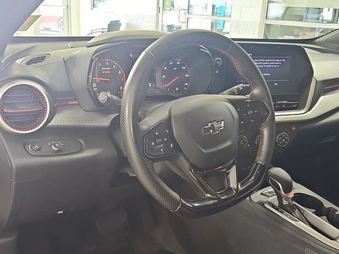 Used 2024 Chevrolet Trax RS w/ Driver Confidence Package FWD image 19