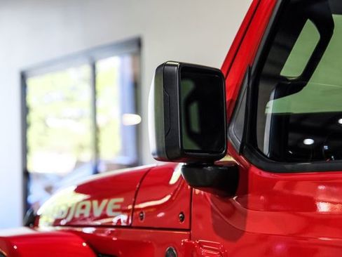 Used 2021 Jeep Gladiator Mojave image 36