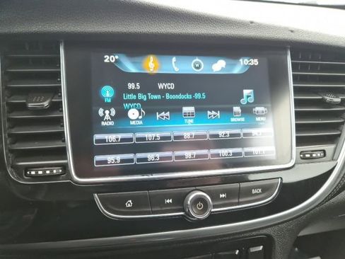 Used 2020 Buick Encore Preferred image 18