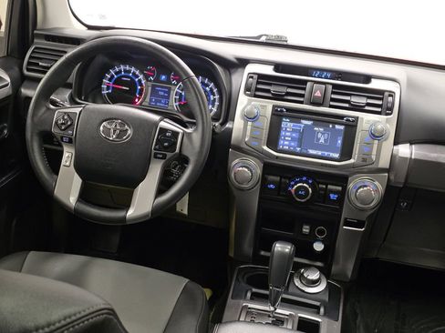 Used 2019 Toyota 4Runner SR5 Premium image 5