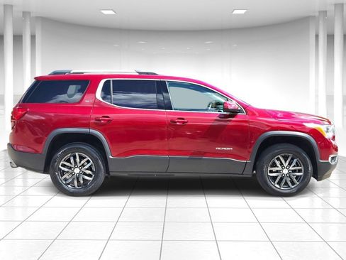 Used 2019 GMC Acadia SLT FWD image 2