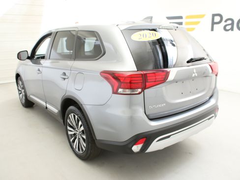 Used 2020 Mitsubishi Outlander ES AWD/4WD image 6