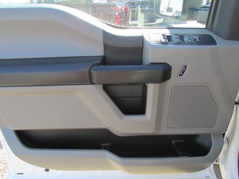 Used 2022 Ford F350 XL w/ Power Equipment Group image 21