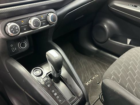 Used 2022 Nissan Kicks S FWD image 21