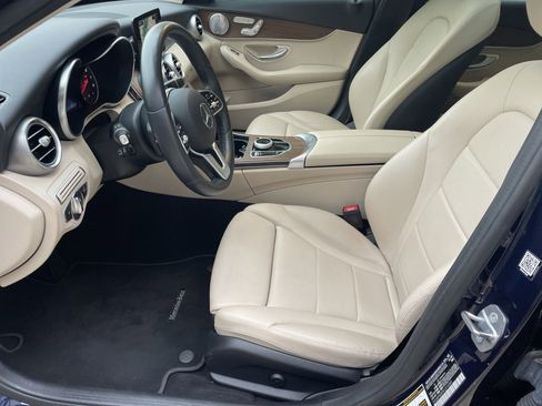 Used 2019 Mercedes-Benz C 300 4MATIC Sedan image 19