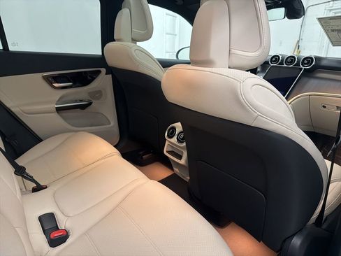 New 2026 Mercedes-Benz GLC 300 GLC 300 image 25