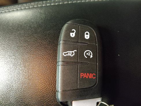 Used 2022 Dodge Durango GT AWD/4WD image 32