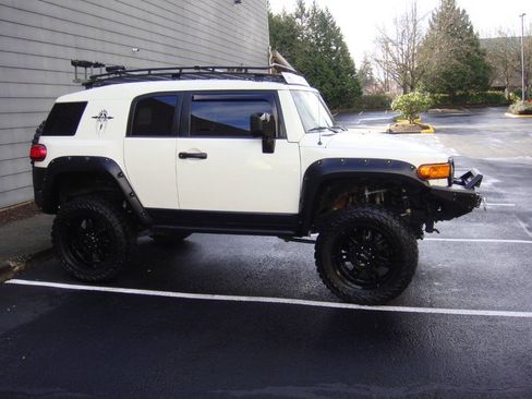 Used 2011 Toyota FJ Cruiser 4WD image 5