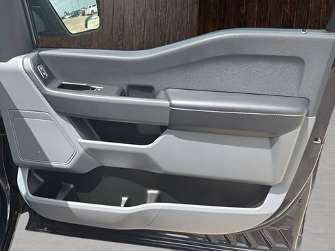 Used 2021 Ford F150 XLT RWD image 11