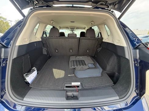 New 2026 Nissan Rogue SV image 15