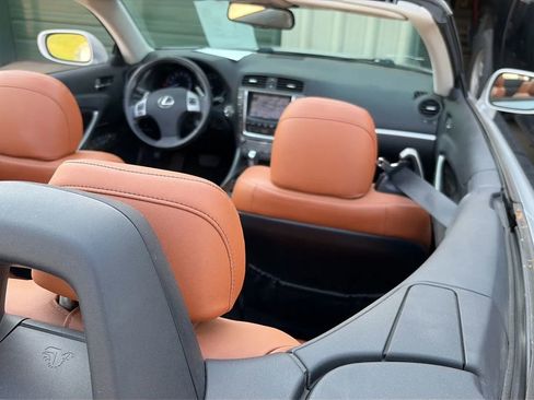 Used 2012 Lexus IS 250C w/ Luxury Pkg image 8