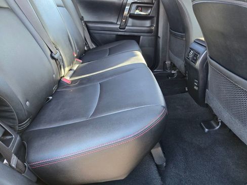 Used 2019 Toyota 4Runner TRD Off-Road Premium AWD/4WD image 14