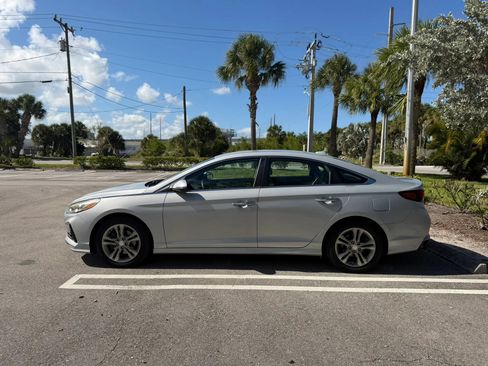 Used 2018 Hyundai Sonata SEL FWD image 3