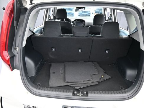Used 2021 Kia Soul GT-Line image 37