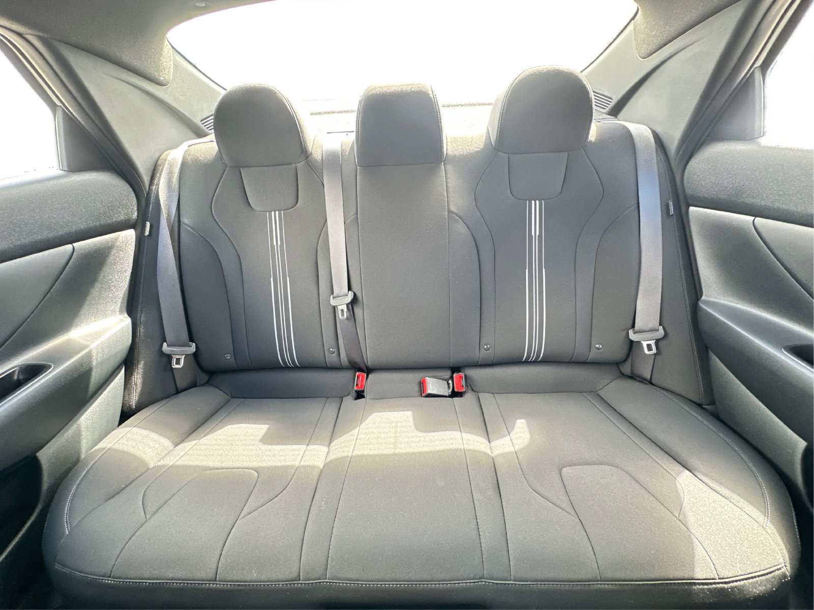 Certified 2025 Hyundai Elantra SEL FWD image 14