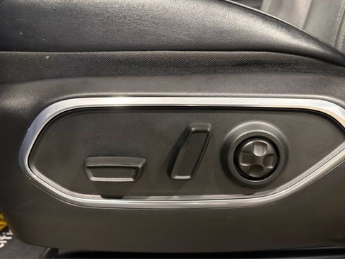 Used 2024 Jeep Wagoneer Series II AWD/4WD image 20