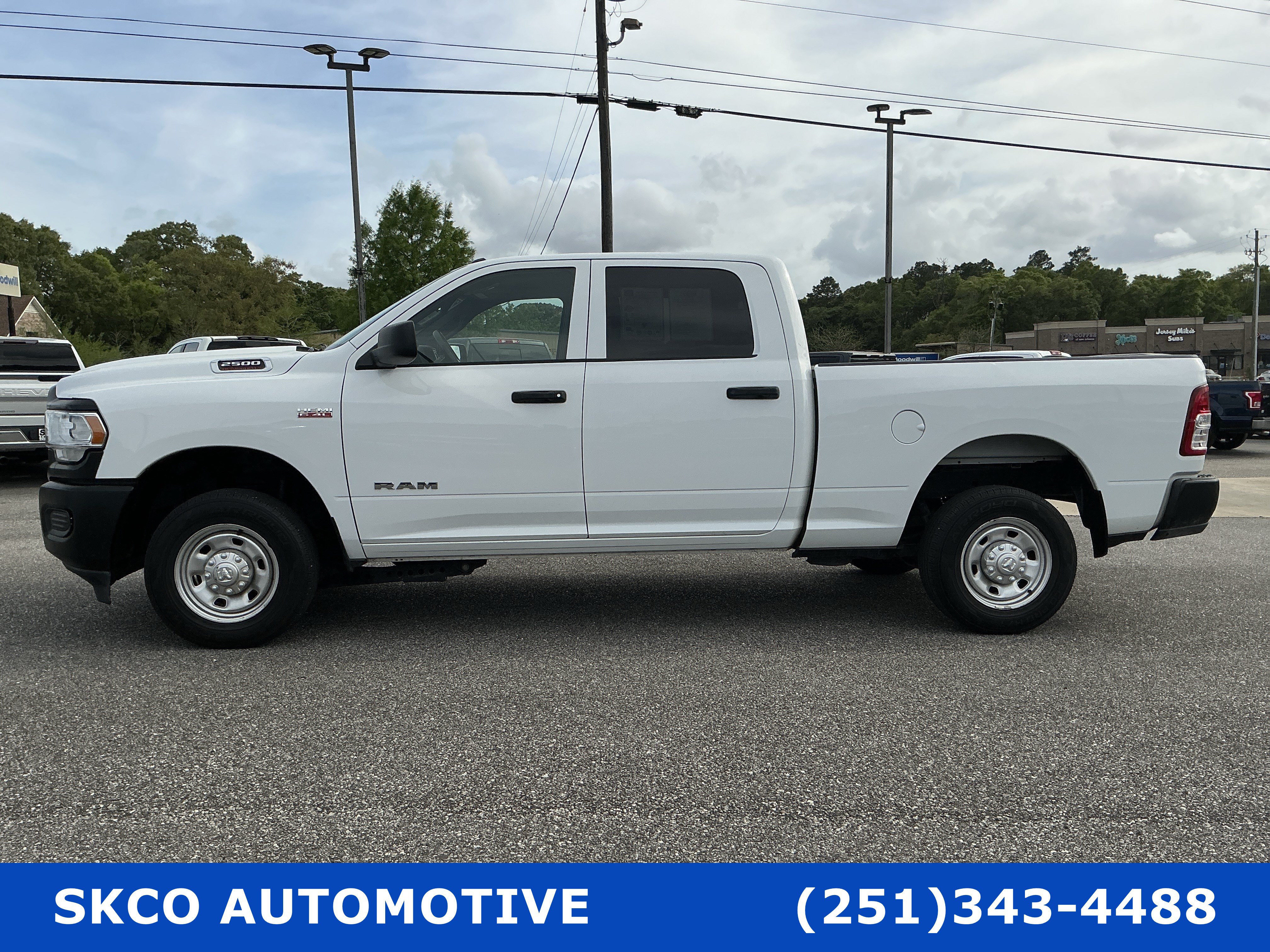 Used 2022 RAM 2500 Tradesman RWD image 2