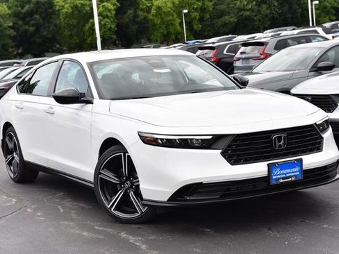 New 2026 Honda Accord SE image 2