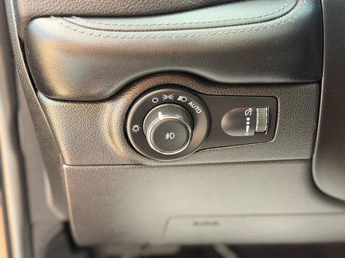 Used 2022 Dodge Durango GT AWD/4WD image 13