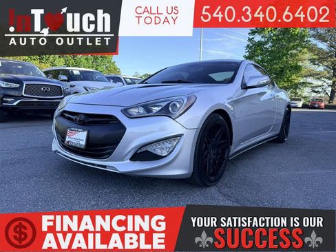 Used 2014 Hyundai Genesis 3.8 RWD image 1