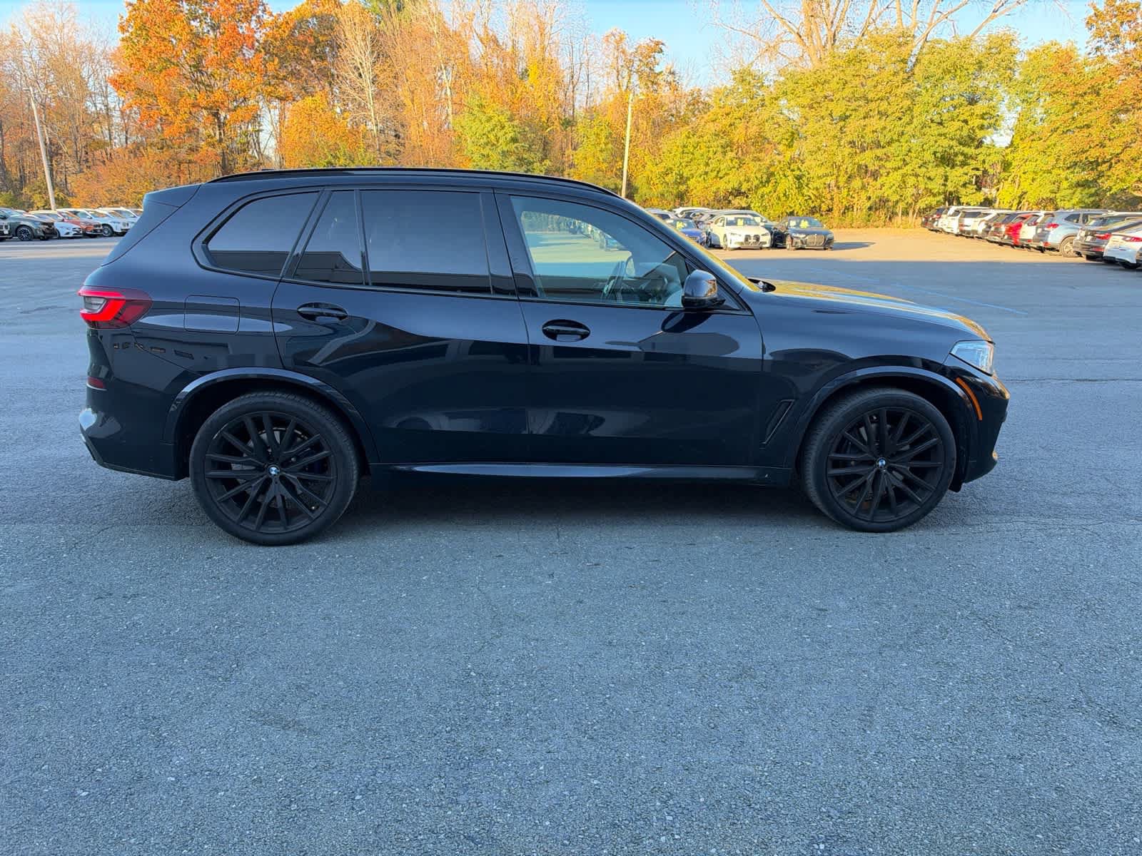 Used 2022 BMW X5 xDrive40i w/ M Sport Package AWD/4WD image 6