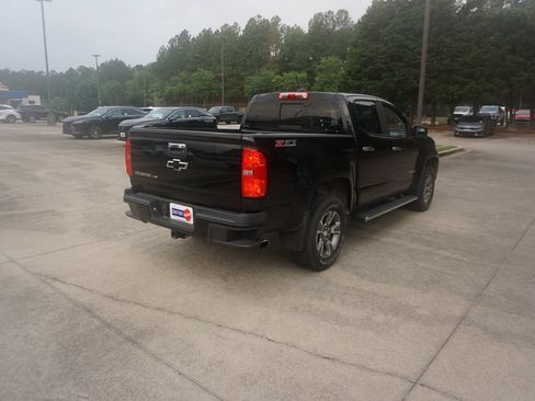 Used 2018 Chevrolet Colorado Z71 AWD/4WD image 21