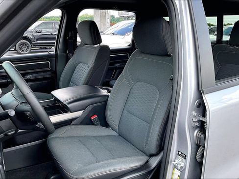 Used 2025 RAM 1500 Big Horn AWD/4WD image 24