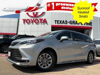 Used 2025 Toyota Sienna XLE FWD video 1