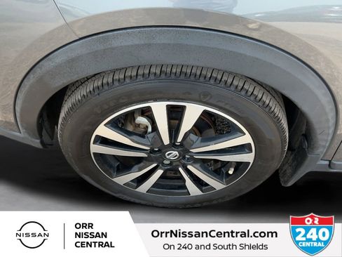 Used 2020 Nissan Kicks SV FWD image 9