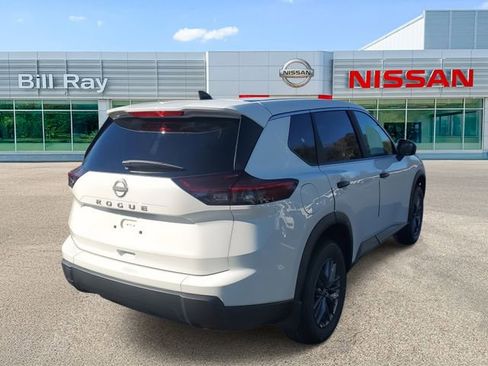 New 2026 Nissan Rogue S image 4
