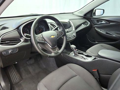 Used 2024 Chevrolet Malibu RS FWD image 11