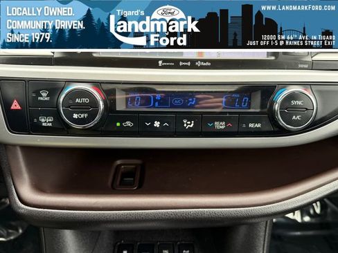 Used 2016 Toyota Highlander Limited AWD/4WD image 24